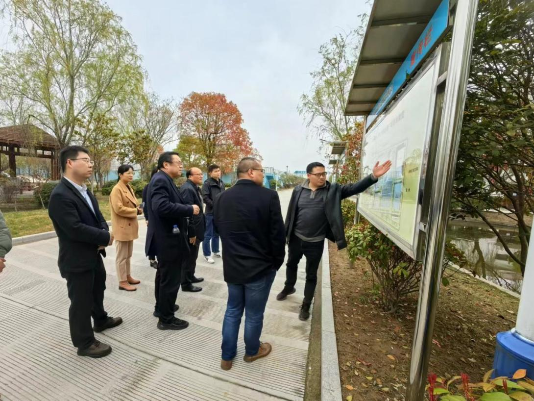 梁晓瑜莅临皖创环保考察交流(图1) 梁晓瑜莅临皖创环保考察交流(图1)